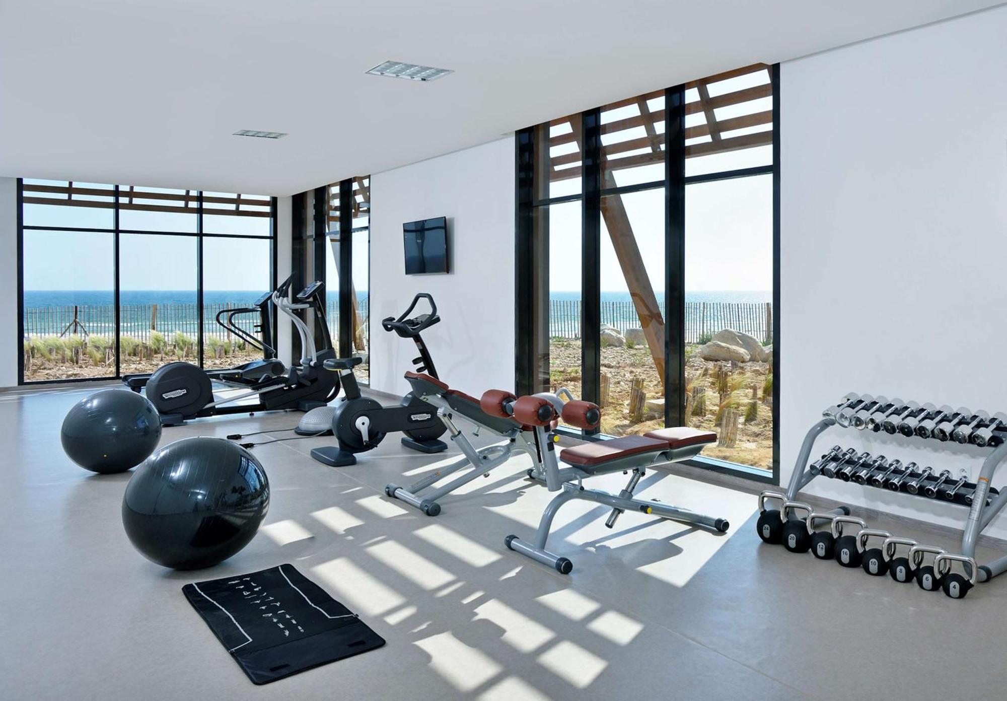 Hotel Radisson Blu Bay Surf Village