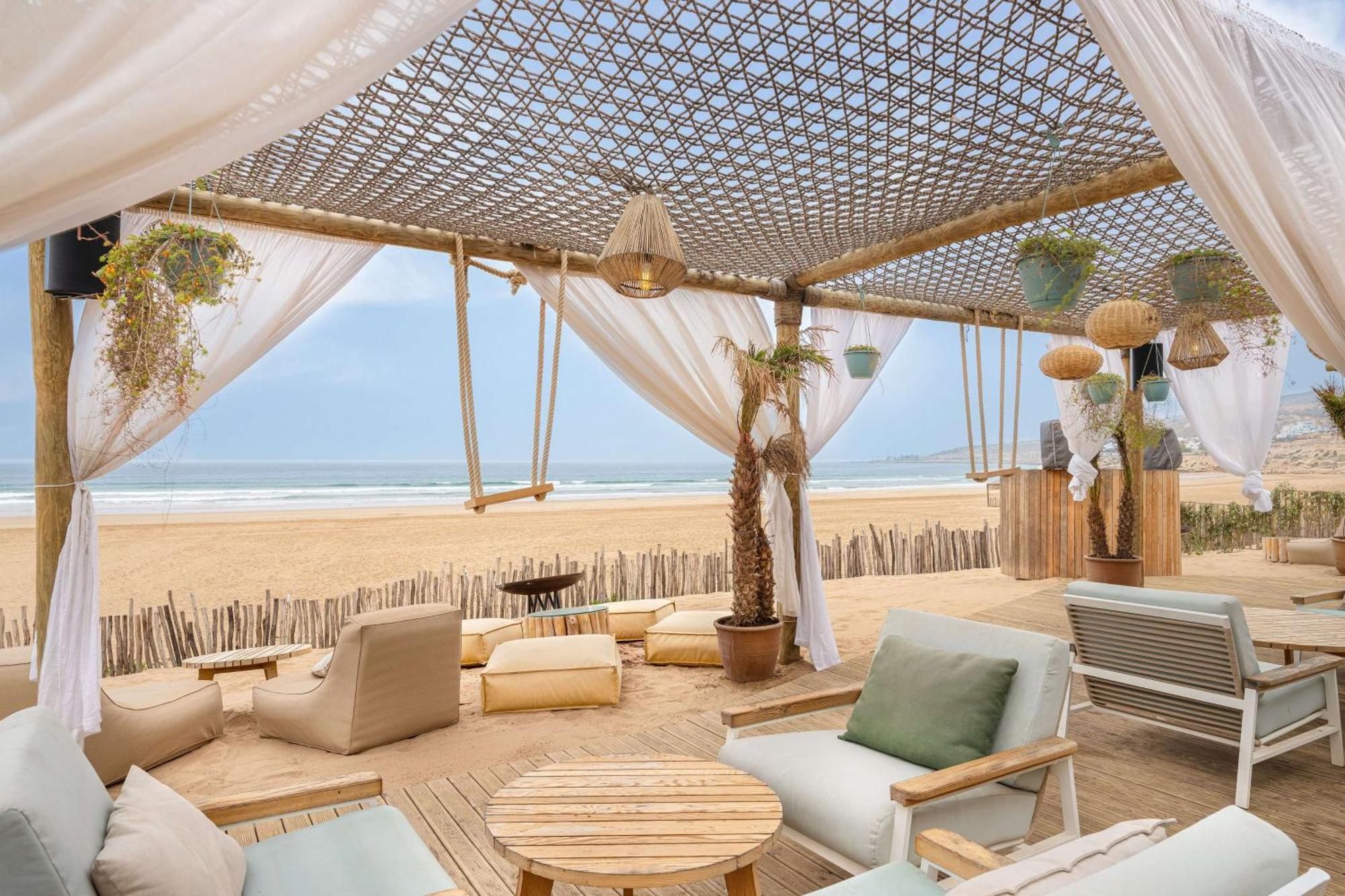 Hotel Radisson Blu Bay Surf Village 5*
