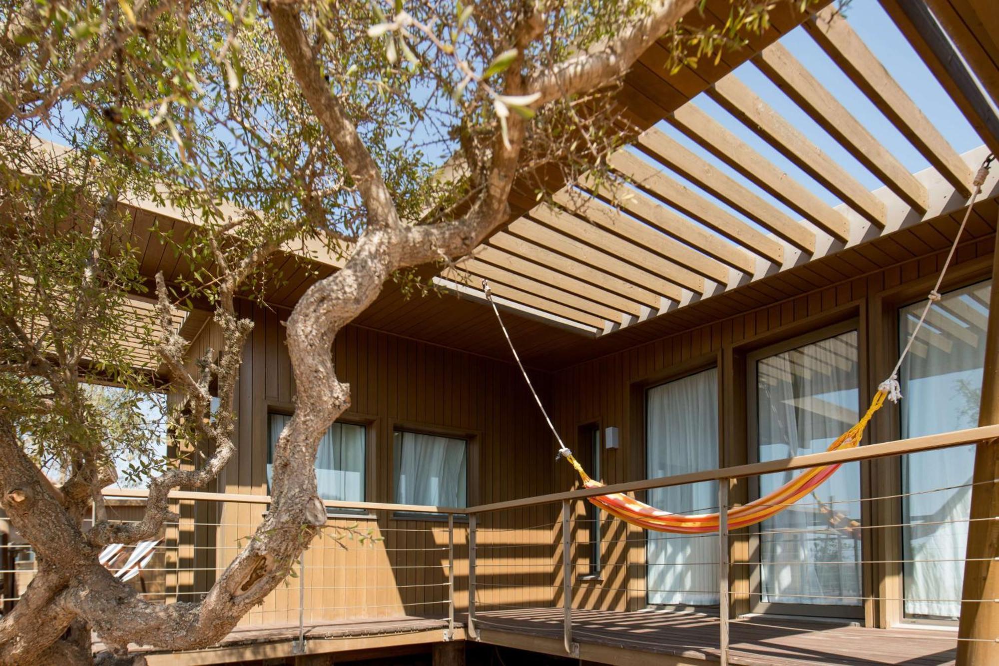 Radisson Blu Bay Surf Village